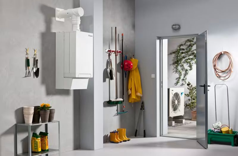 DAIKIN Altherma R Hybrid 8 kW Gas-Brennwertgerät, 1-phasig230V, HeizenKühlen, EHYHBX08AV3